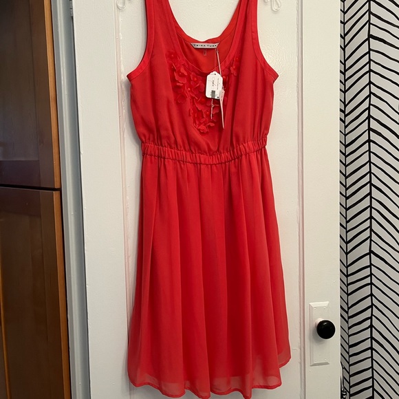 Trina Turk Dresses & Skirts - Trina Turk Coral Dress - 10